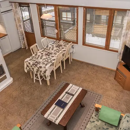 Karhunvartijan Linna B14 Tatil Evi Kuusamo